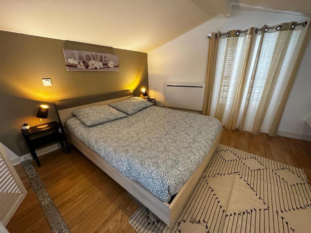 Le Saint Maixent, Maison De Ville, Baby Foot, Wifi Esterno foto